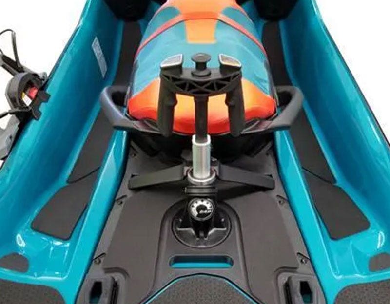 SEA-DOO LINQ RETRACTABLE SKI PYLON - Image 10